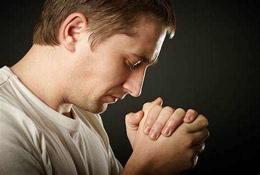 Can A Husband Pray After His Wife