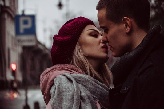 Can A Guy Kiss A Girl Without Feelings