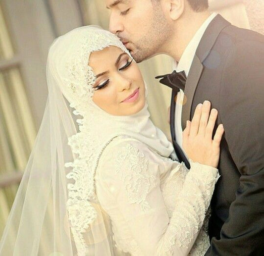 Can A Husband Kiss His Wife In Islam