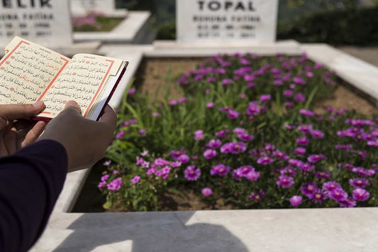 Can A Husband Bury His Wife In Islam