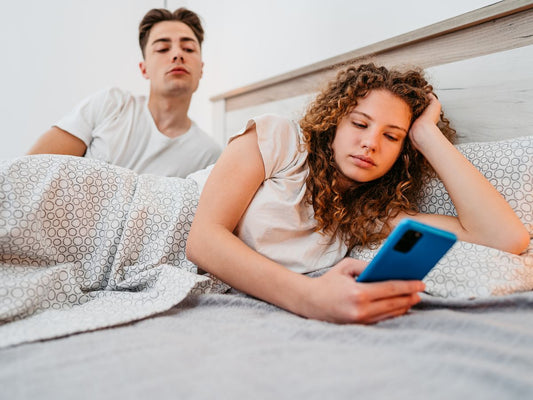 Why Is My Girlfriend Deleting Messages