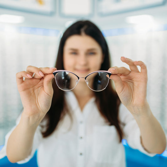 What Does It Mean When A Girl Puts On Glasses